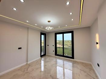 Didim Efeler Mahallesinde Satılık 4+1 Tam Müstakil Vİlla