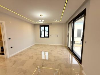 Didim'de Satılık Tam Müstakil Havuzlu Villa