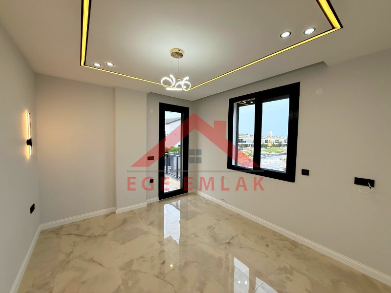 Didim Efeler Mahallesinde Satılık 4+1 Tam Müstakil Vİlla
