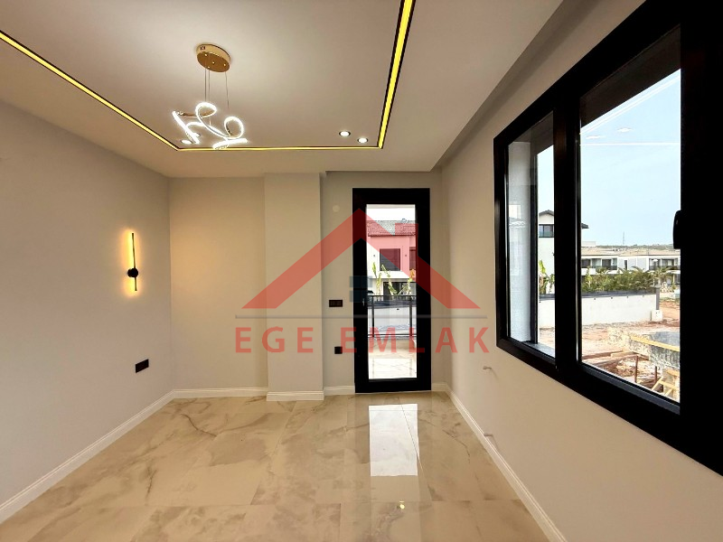 Didim Efeler Mahallesinde Satılık 4+1 Tam Müstakil Vİlla
