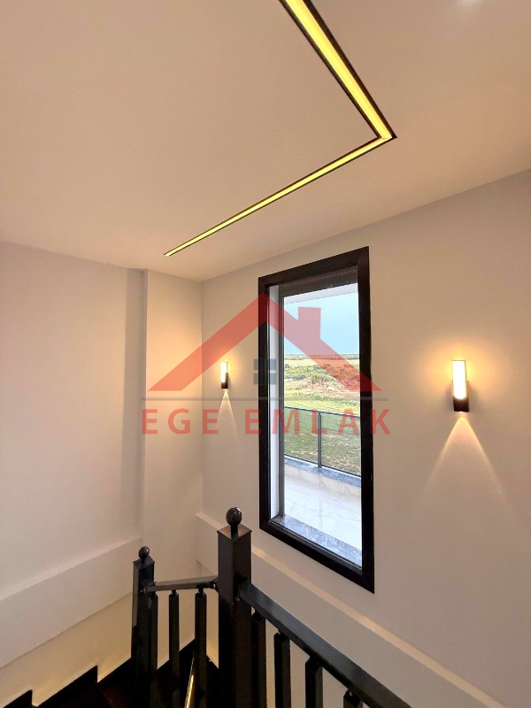 Didim Efeler Mahallesinde Satılık 4+1 Tam Müstakil Vİlla