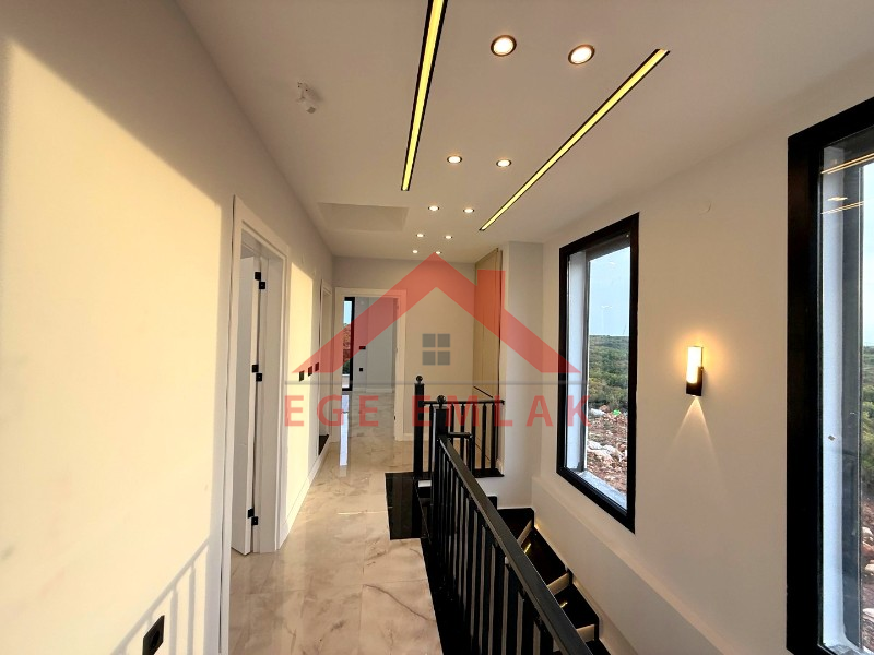 Didim'de Satılık Tam Müstakil Havuzlu Villa