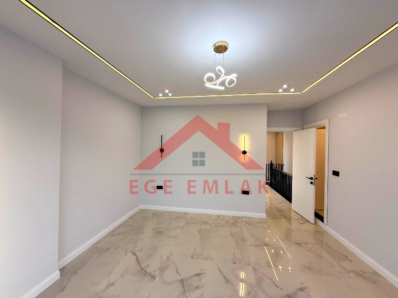 Didim'de Satılık Tam Müstakil Havuzlu Villa
