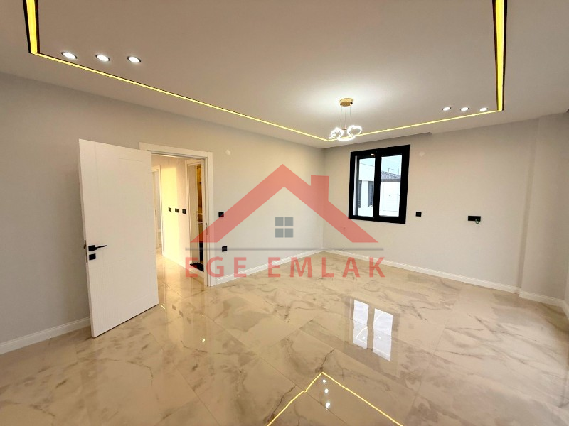 Didim'de Satılık Tam Müstakil Havuzlu Villa