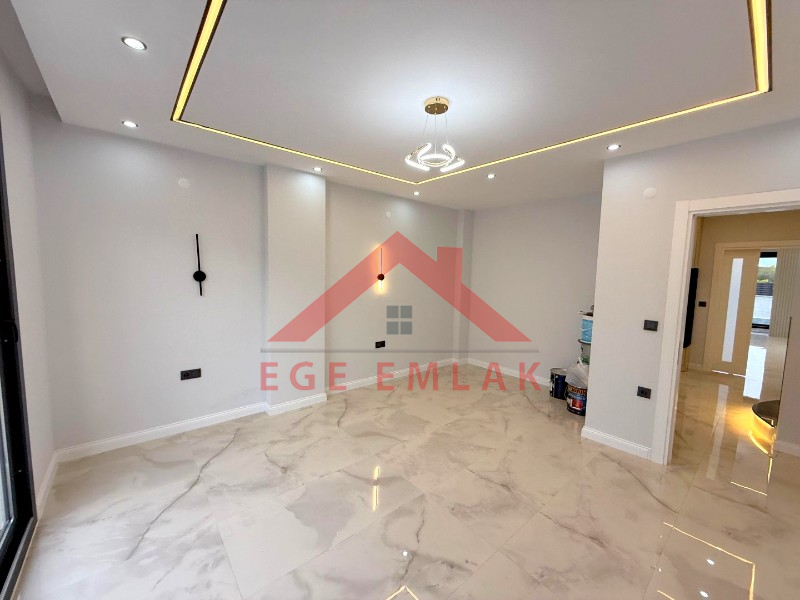 Didim'de Satılık Tam Müstakil Havuzlu Villa