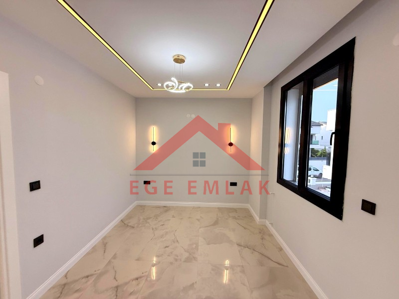 Didim'de Satılık Tam Müstakil Havuzlu Villa