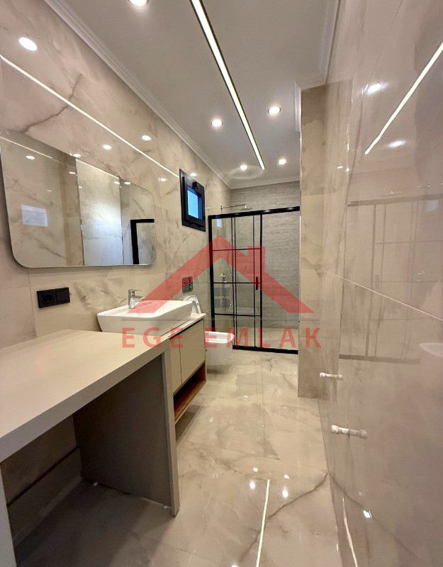 Didim'de Satılık Tam Müstakil Havuzlu Villa