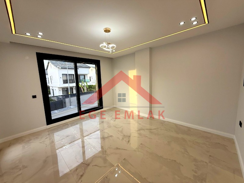 Didim'de Satılık Tam Müstakil Havuzlu Villa
