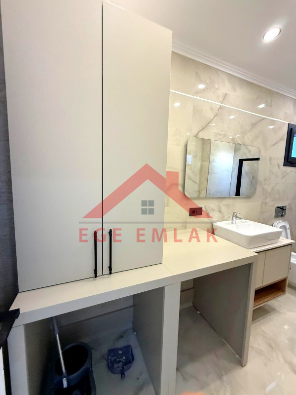 Didim'de Satılık Tam Müstakil Havuzlu Villa