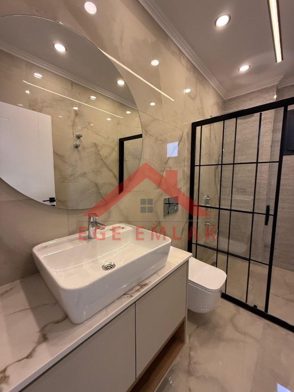 Didim'de Satılık Tam Müstakil Havuzlu Villa