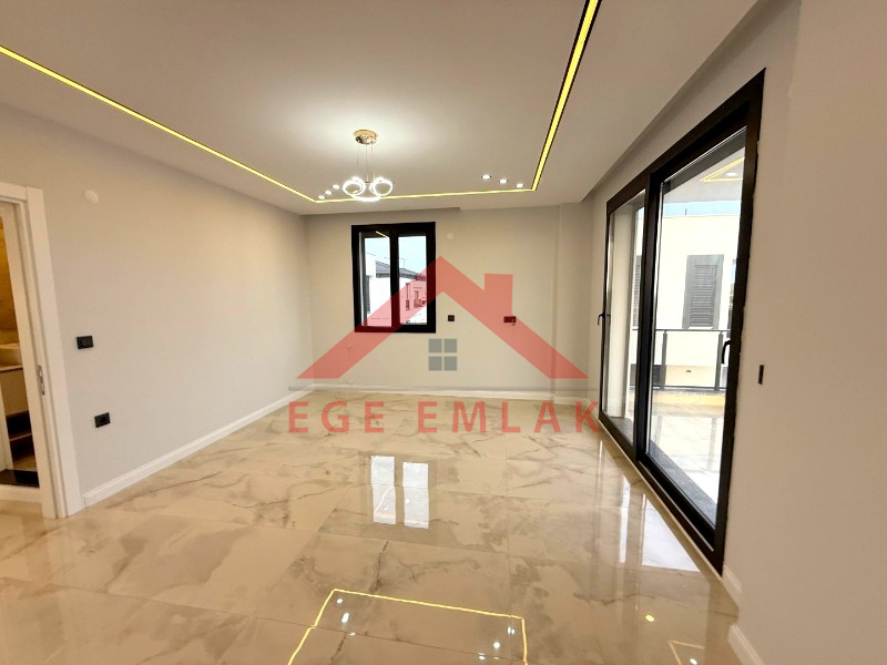 Didim'de Satılık Tam Müstakil Havuzlu Villa
