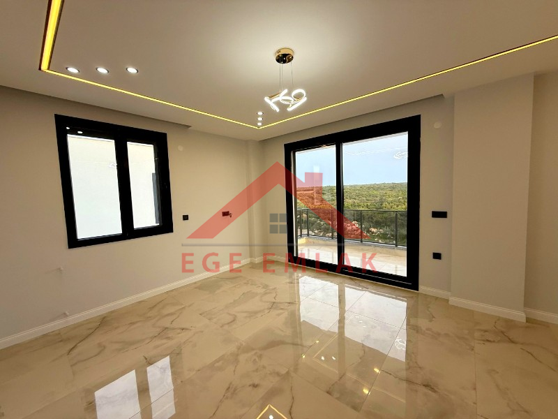 Didim'de Satılık Tam Müstakil Havuzlu Villa