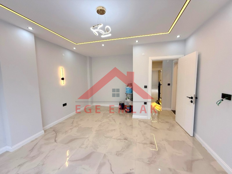 Didim'de Satılık Tam Müstakil Havuzlu Villa