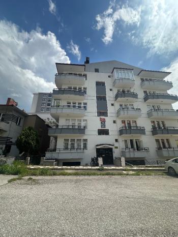 GÜVENAY - ÇORUM BAHÇELİEVLER  ÖĞRETMEN EVİ ARKASI 3+1 DUBLEKS  KİRALIK DAİRE 