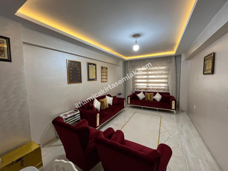 ŞEREFİYE MAHALLESİNDE SATILIK GENİŞ 2+1 DAİRE