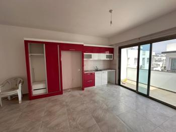 GÖNYELİ'DE TÜRK  MALI  SATILIK DAİRE 