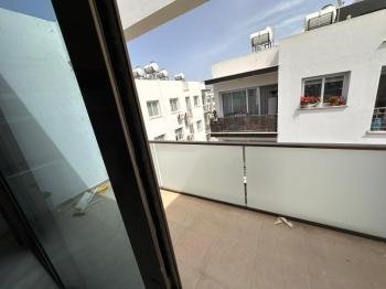 GÖNYELİ'DE TÜRK  MALI  SATILIK DAİRE 