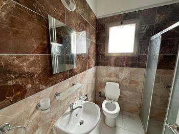 GÖNYELİ'DE TÜRK  MALI  SATILIK DAİRE 