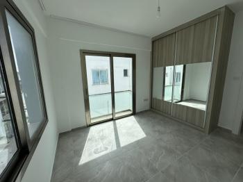 GÖNYELİ'DE TÜRK  MALI  SATILIK DAİRE 