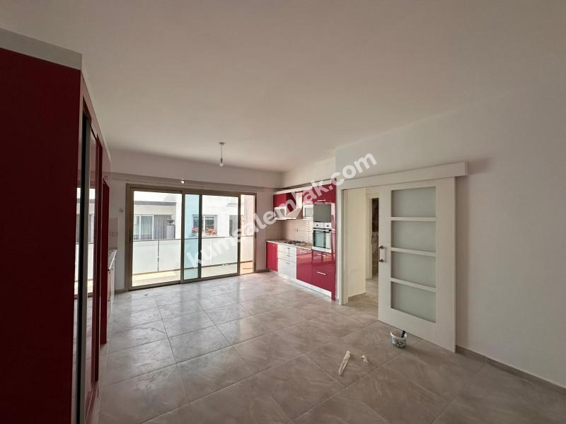 GÖNYELİ'DE TÜRK  MALI  SATILIK DAİRE 