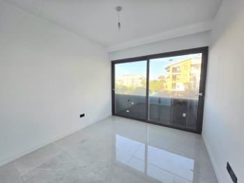 KKTC Girne Merkezde Muhteşem Lokasyonda Satılık 2+1 Sıfır Daire
