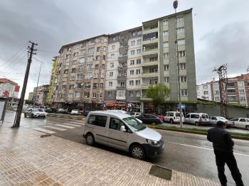 GÜVENAY - ÇORUM ULUKAVAK HALK EĞİTİM MERKEZİ YANI 3+1 KİRALIK DAİRE 