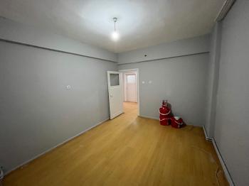 GÜVENAY - ÇORUM ULUKAVAK HALK EĞİTİM MERKEZİ YANI 3+1 KİRALIK DAİRE 
