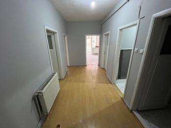 GÜVENAY - ÇORUM ULUKAVAK HALK EĞİTİM MERKEZİ YANI 3+1 KİRALIK DAİRE 