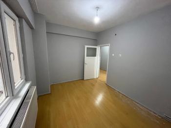 GÜVENAY - ÇORUM ULUKAVAK HALK EĞİTİM MERKEZİ YANI 3+1 KİRALIK DAİRE 
