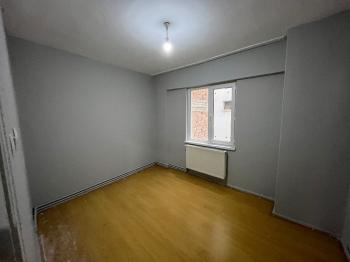GÜVENAY - ÇORUM ULUKAVAK HALK EĞİTİM MERKEZİ YANI 3+1 KİRALIK DAİRE 