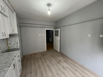 GÜVENAY - ÇORUM ULUKAVAK HALK EĞİTİM MERKEZİ YANI 3+1 KİRALIK DAİRE 