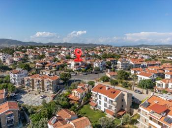 Datça Merkezi Konumda | Bahçe Kullanımlı | Ara Kat 2+1 Satılık Daire