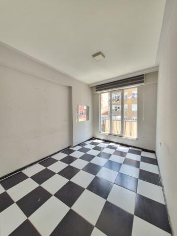 AFYON ÜÇOK EMLAKTAN DUMLUPINAR MAH 1+0 45M² KİRALIK OFİS - DAİRE