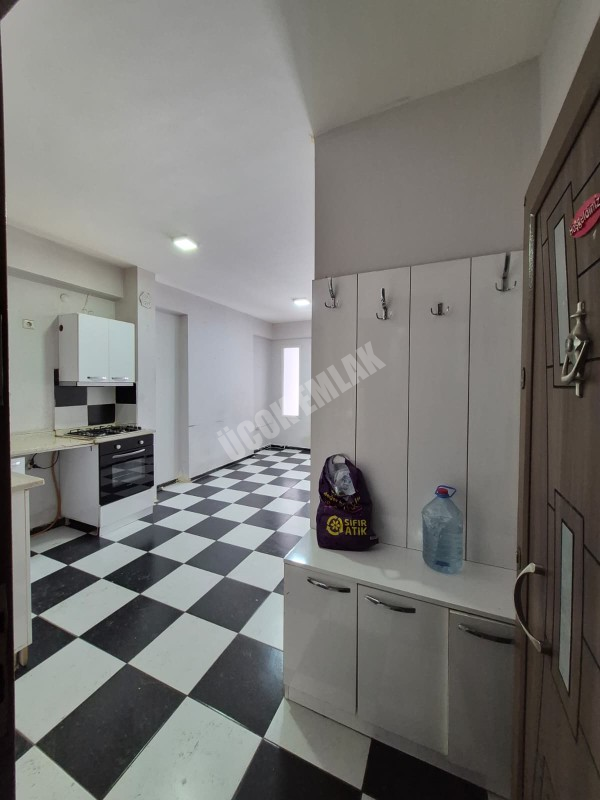 AFYON ÜÇOK EMLAKTAN DUMLUPINAR MAH 1+0 45M² KİRALIK OFİS - DAİRE