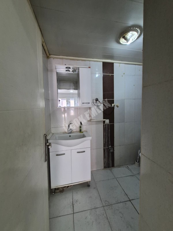 AFYON ÜÇOK EMLAKTAN DUMLUPINAR MAH 1+0 45M² KİRALIK OFİS - DAİRE