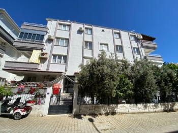 ALTINKUM PLAJI’NA 780 METRE MESAFEDE KÖŞE KONUMLU GENİŞ 2+1 DAİRE