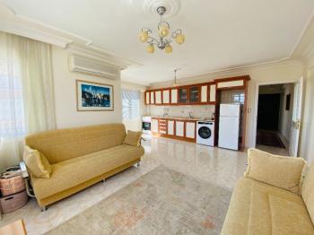ALTINKUM PLAJI’NA 780 METRE MESAFEDE KÖŞE KONUMLU GENİŞ 2+1 DAİRE