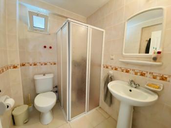 ALTINKUM PLAJI’NA 780 METRE MESAFEDE KÖŞE KONUMLU GENİŞ 2+1 DAİRE