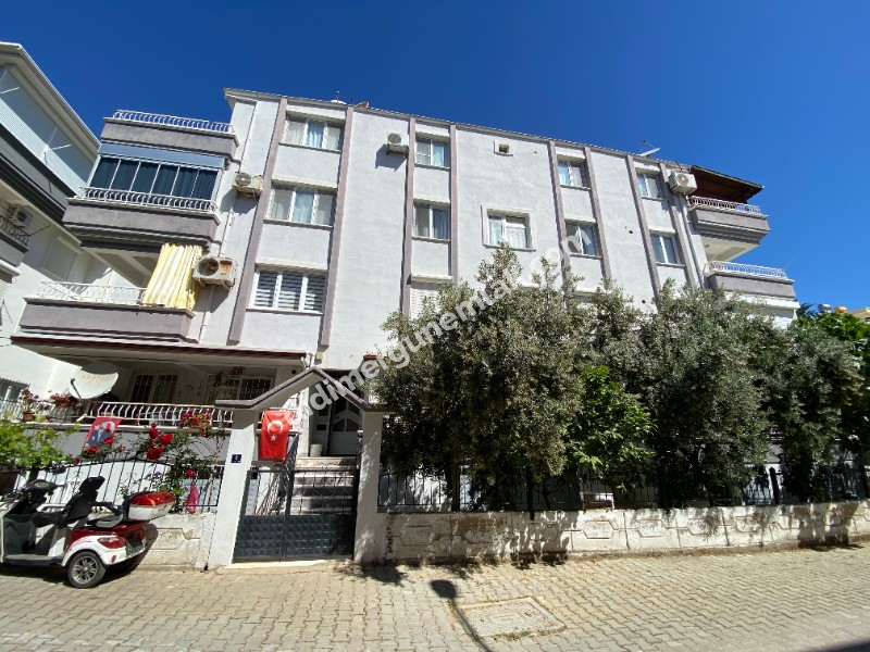 ALTINKUM PLAJI’NA 780 METRE MESAFEDE KÖŞE KONUMLU GENİŞ 2+1 DAİRE
