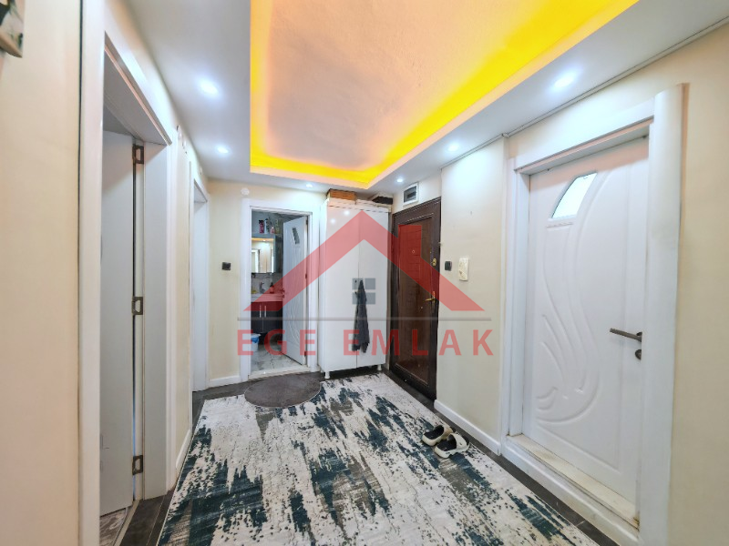 Didim'de Satılık Daire - Komple Yenilenmiş, Geniş Ara Kat Köşe Daire