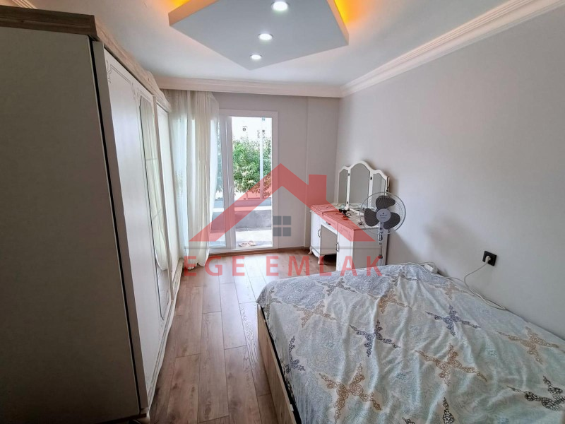 Didim'de Satılık Daire - Komple Yenilenmiş, Geniş Ara Kat Köşe Daire