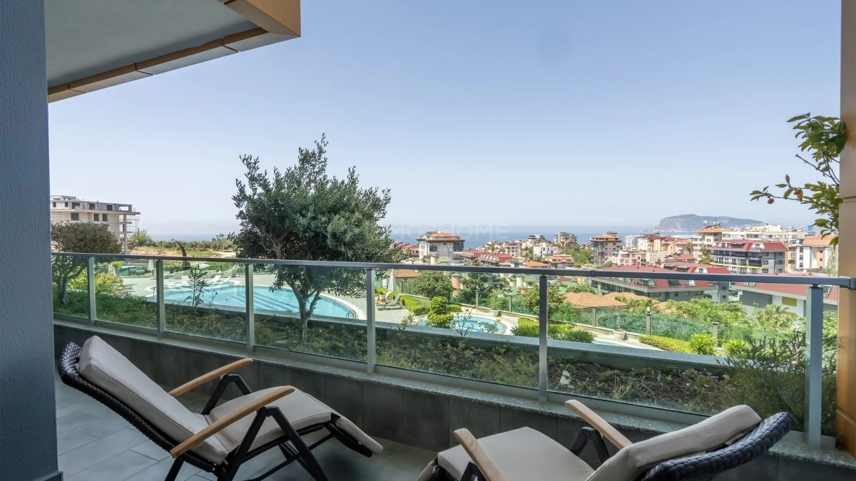 Garten Duplex Mit Meerblick Kestel