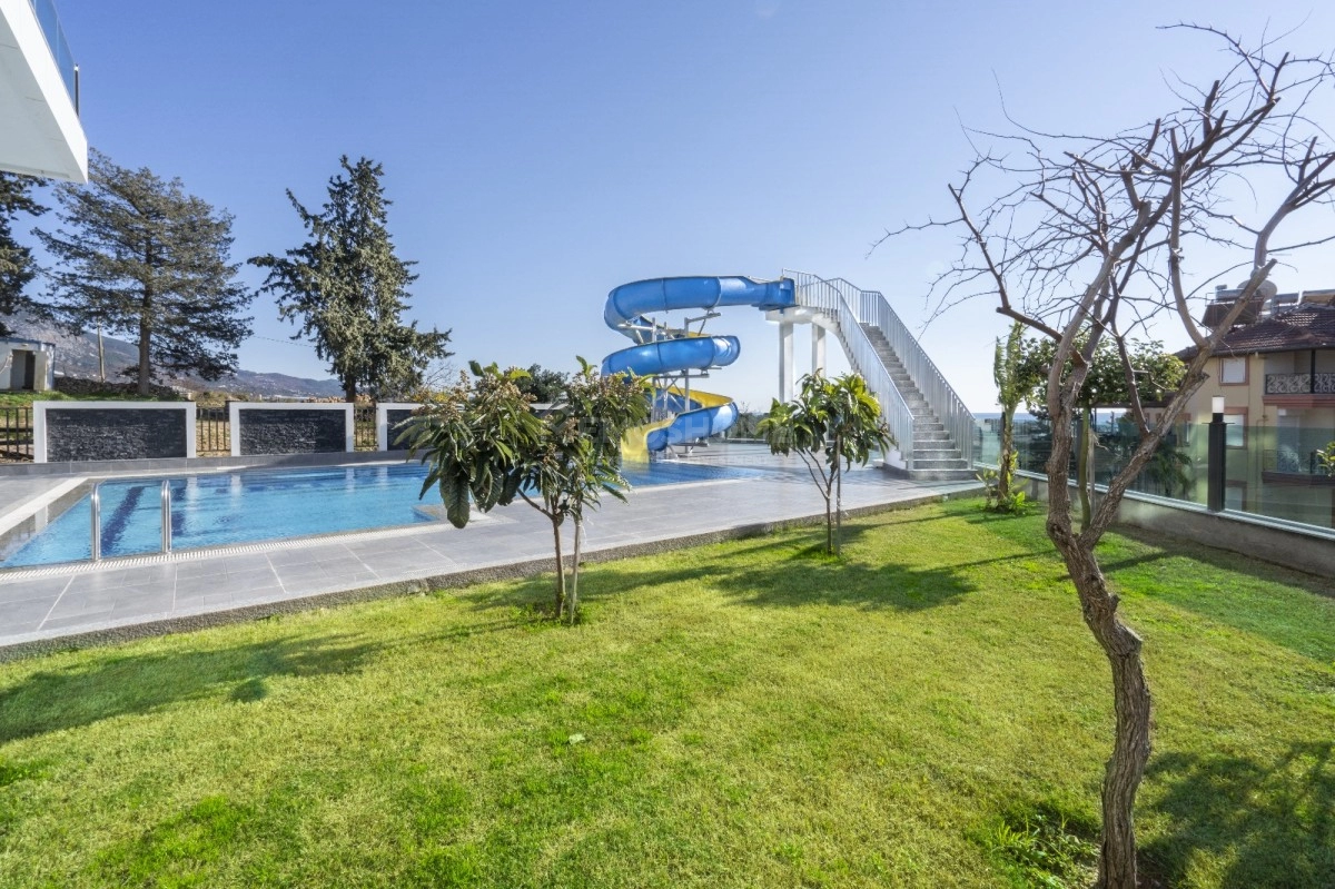 Garten Duplex Mit Meerblick Kestel
