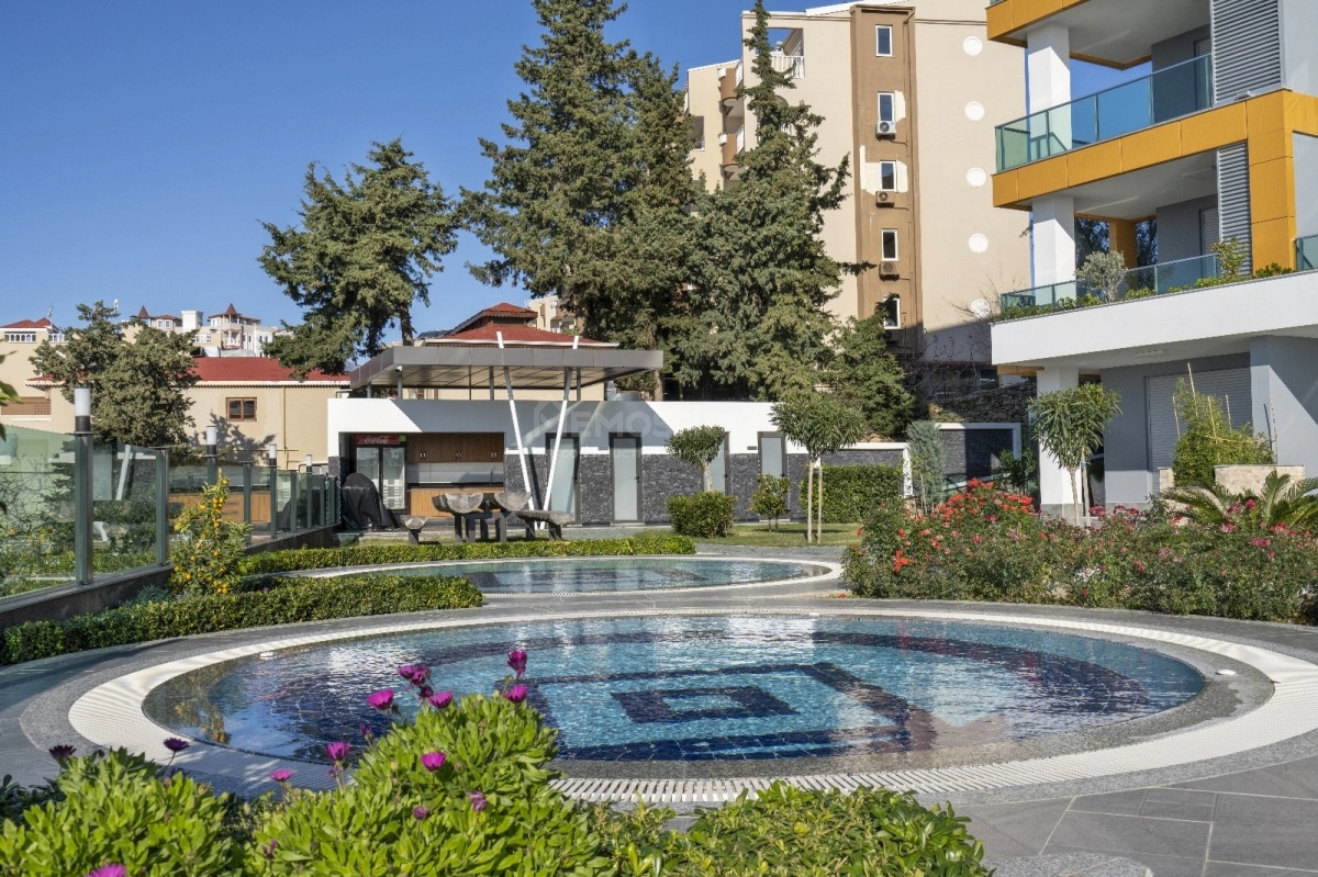 Garten Duplex Mit Meerblick Kestel