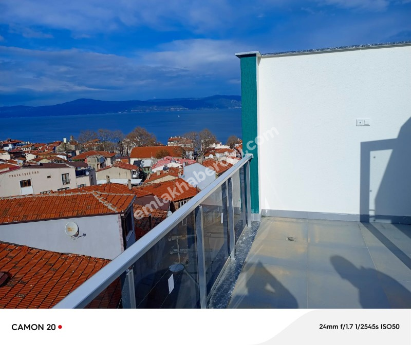 EMLAK HABERCİSİ'NDEN MUDANYA MERKEZİ NOKTADA SATILIK SIFIR DUBLEKS 2+1 DAİRE