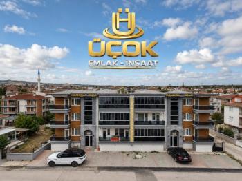 AFYON ÜÇOK EMLAKTAAN MAREŞAL FEVZİ ÇAKMAK MAH 3+1 110M² SIFIR AYARINDA SATILLIK DAİRE 