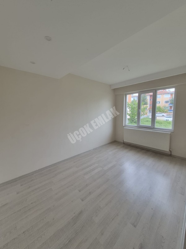 AFYON ÜÇOK EMLAKTAAN MAREŞAL FEVZİ ÇAKMAK MAH 3+1 110M² SIFIR AYARINDA SATILLIK DAİRE 