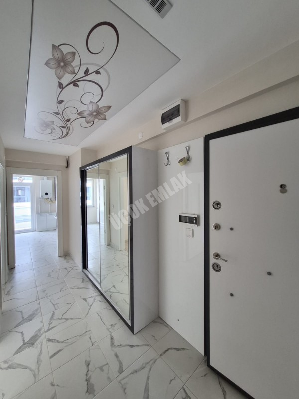 AFYON ÜÇOK EMLAKTAAN MAREŞAL FEVZİ ÇAKMAK MAH 3+1 110M² SIFIR AYARINDA SATILLIK DAİRE 