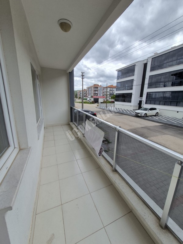 AFYON ÜÇOK EMLAKTAAN MAREŞAL FEVZİ ÇAKMAK MAH 3+1 110M² SIFIR AYARINDA SATILLIK DAİRE 