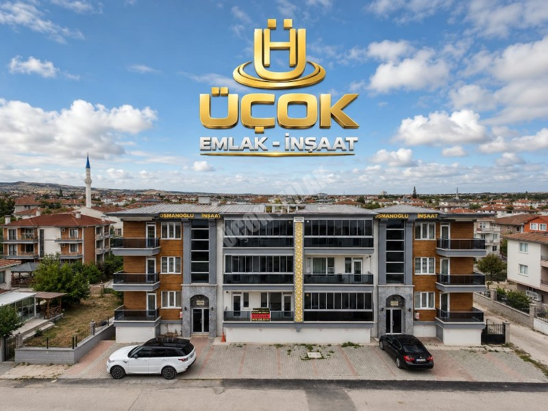 AFYON ÜÇOK EMLAKTAAN MAREŞAL FEVZİ ÇAKMAK MAH 3+1 110M² SIFIR AYARINDA SATILLIK DAİRE 